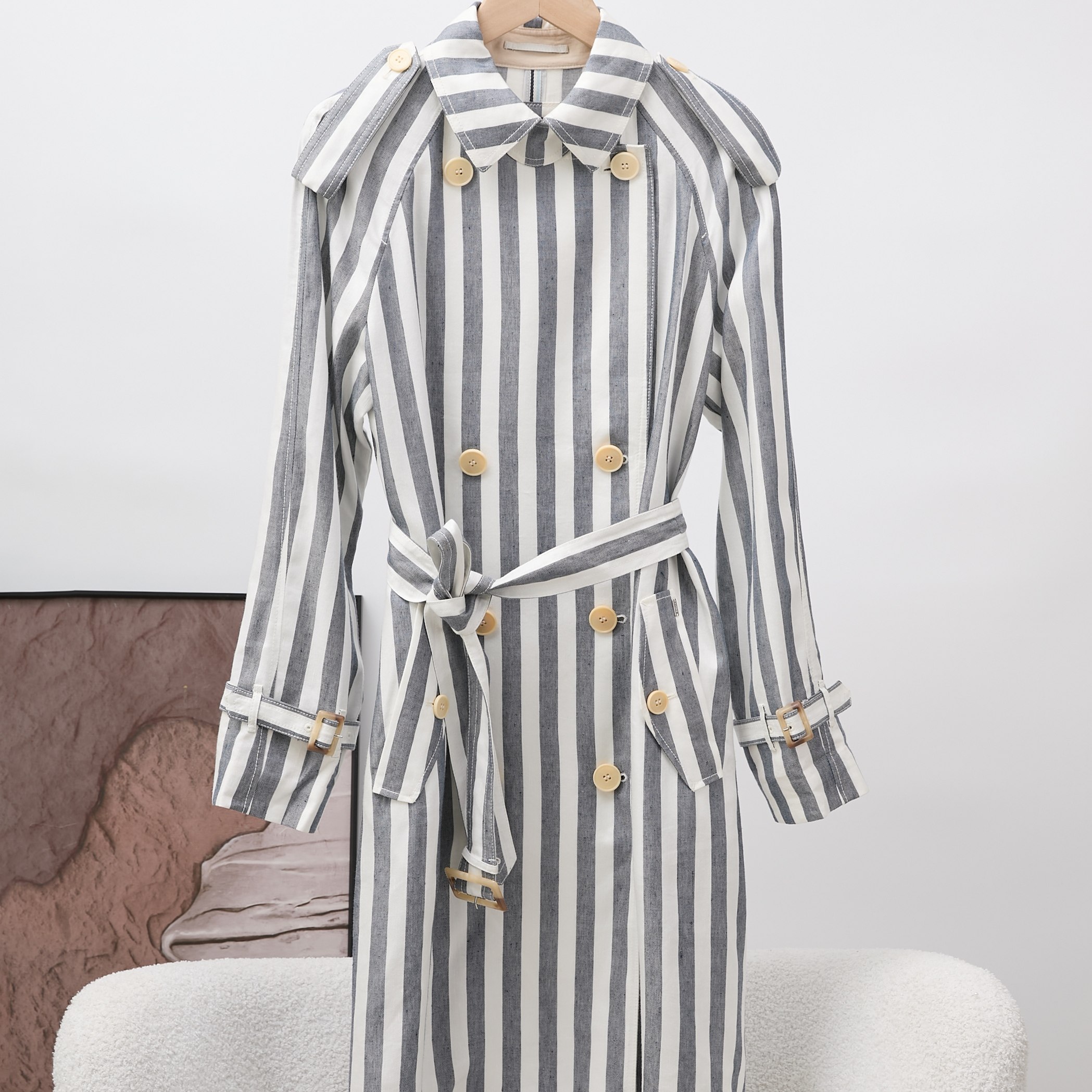 2026春款亚麻风条纹长款风衣女双排扣系带收腰外套宽松2601175,女装/女士精品,风衣,淘宝优惠券,粉丝福利购,淘宝优惠卷