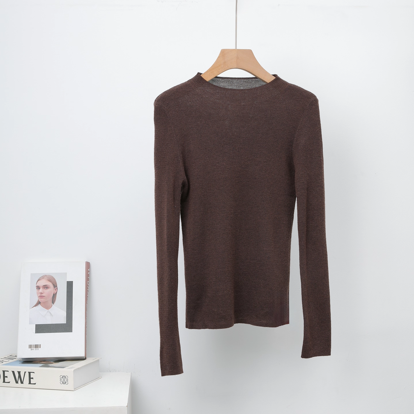 咖色简约风圆领针织衫女长袖修身打底衫舒适内搭上衣251258,服饰配件/皮带/帽子/围巾,其他配件,淘宝优惠券,粉丝福利购,淘宝优惠卷