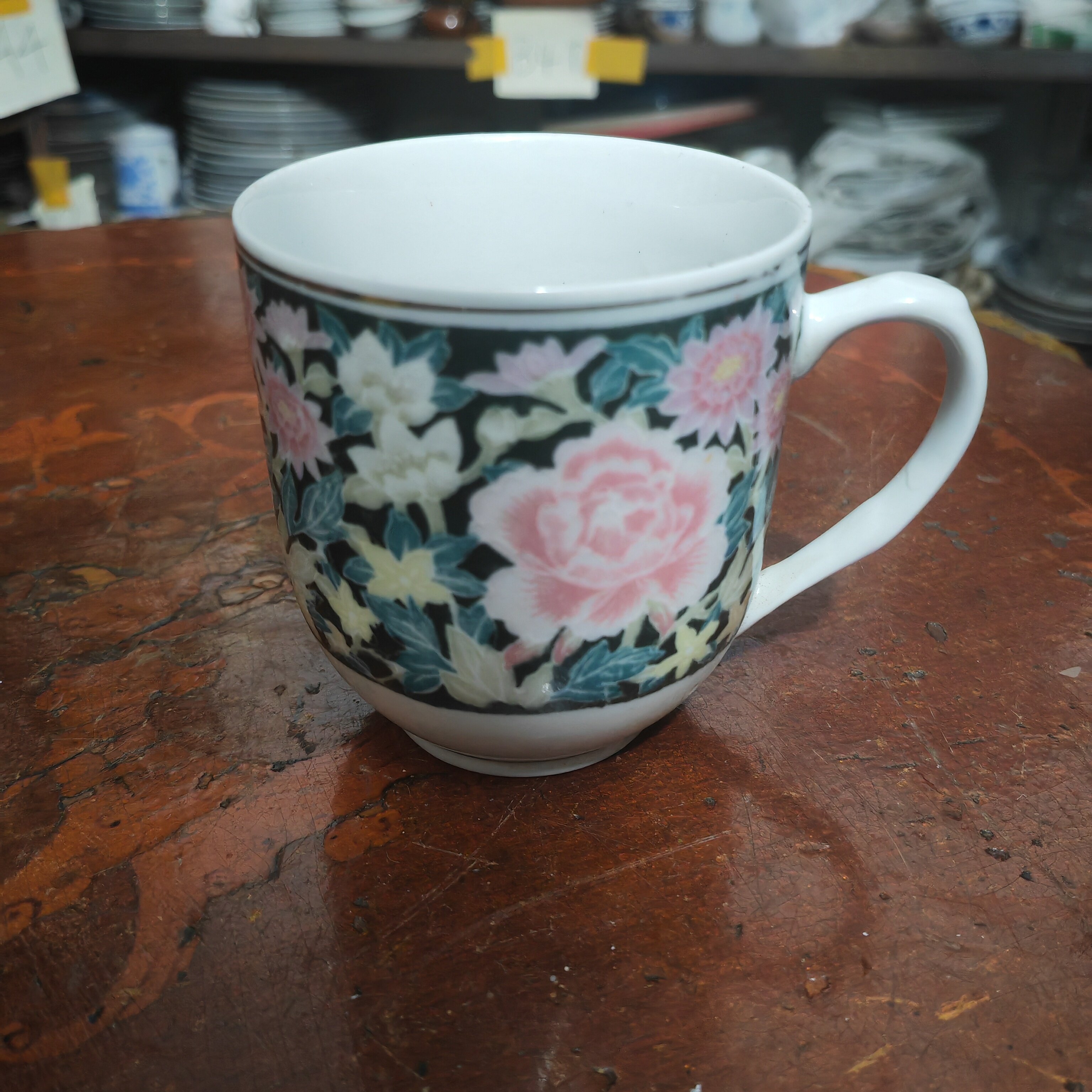 80年代醴陵出口外销健康老瓷杯黑地万花牡丹贴花矿物釉把手杯567