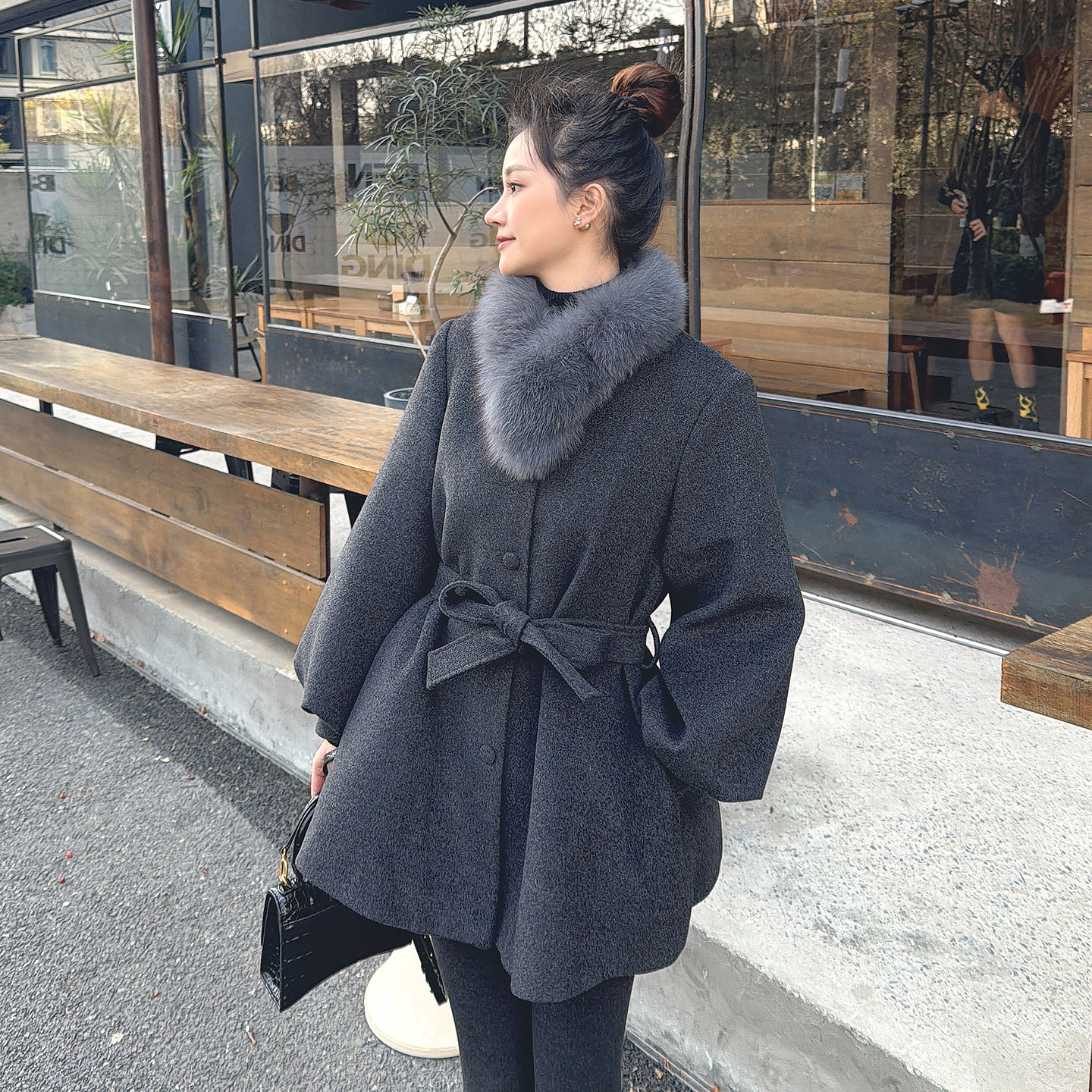 灰色灯笼袖毛呢羽绒外套女2026春中长款系带收腰显瘦气质保暖大衣