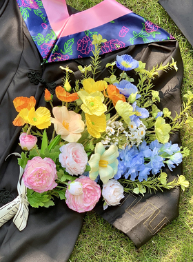简约浪漫毕业手捧花混搭成品花束