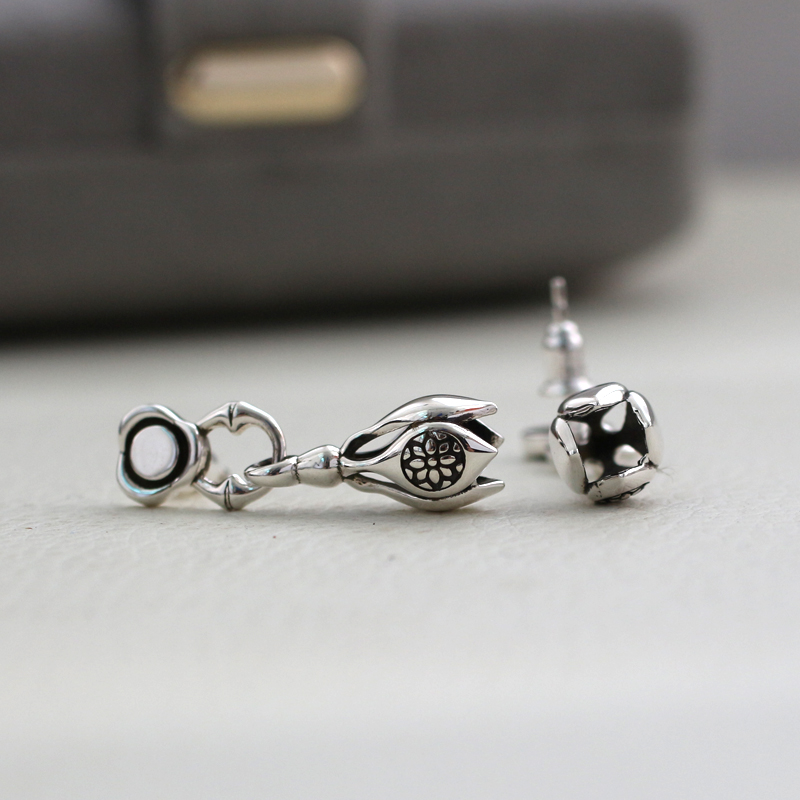 纯银复古女士莲花设计耳钉