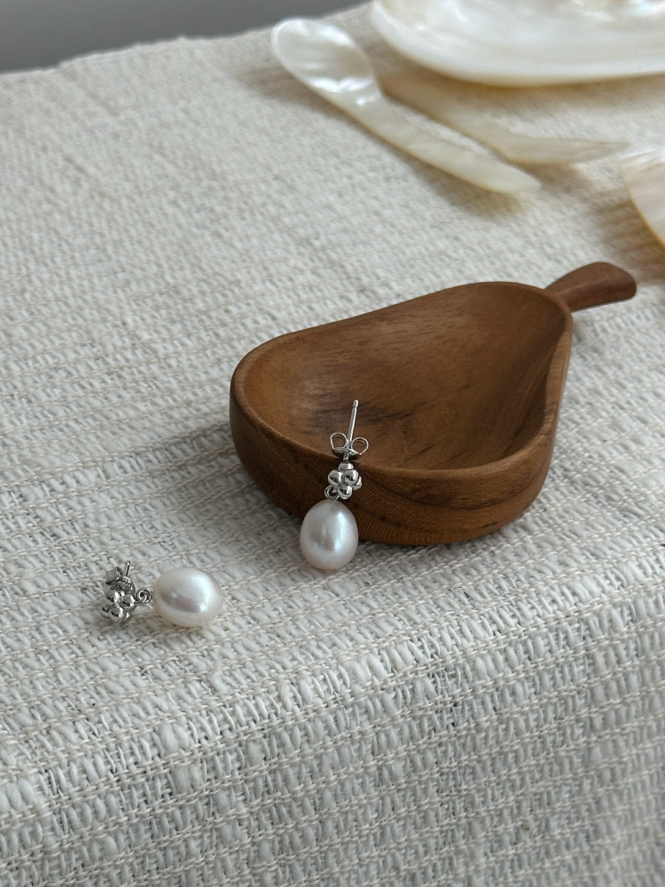 Berber天然淡水珍珠十字珠耳钉