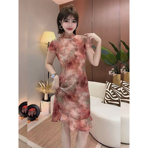 新中式复古荷叶边旗袍裙2026夏季新款晕染花收腰显瘦女人味连衣裙