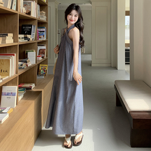 新品现货 2025法式复古交叉挂脖连衣裙121-货号2513-p105-K158图片