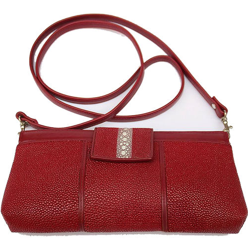 珍珠鱼皮斜挎包手拿拉链搭扣青年