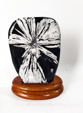 专业厂家天然石材菊花石摆件送礼