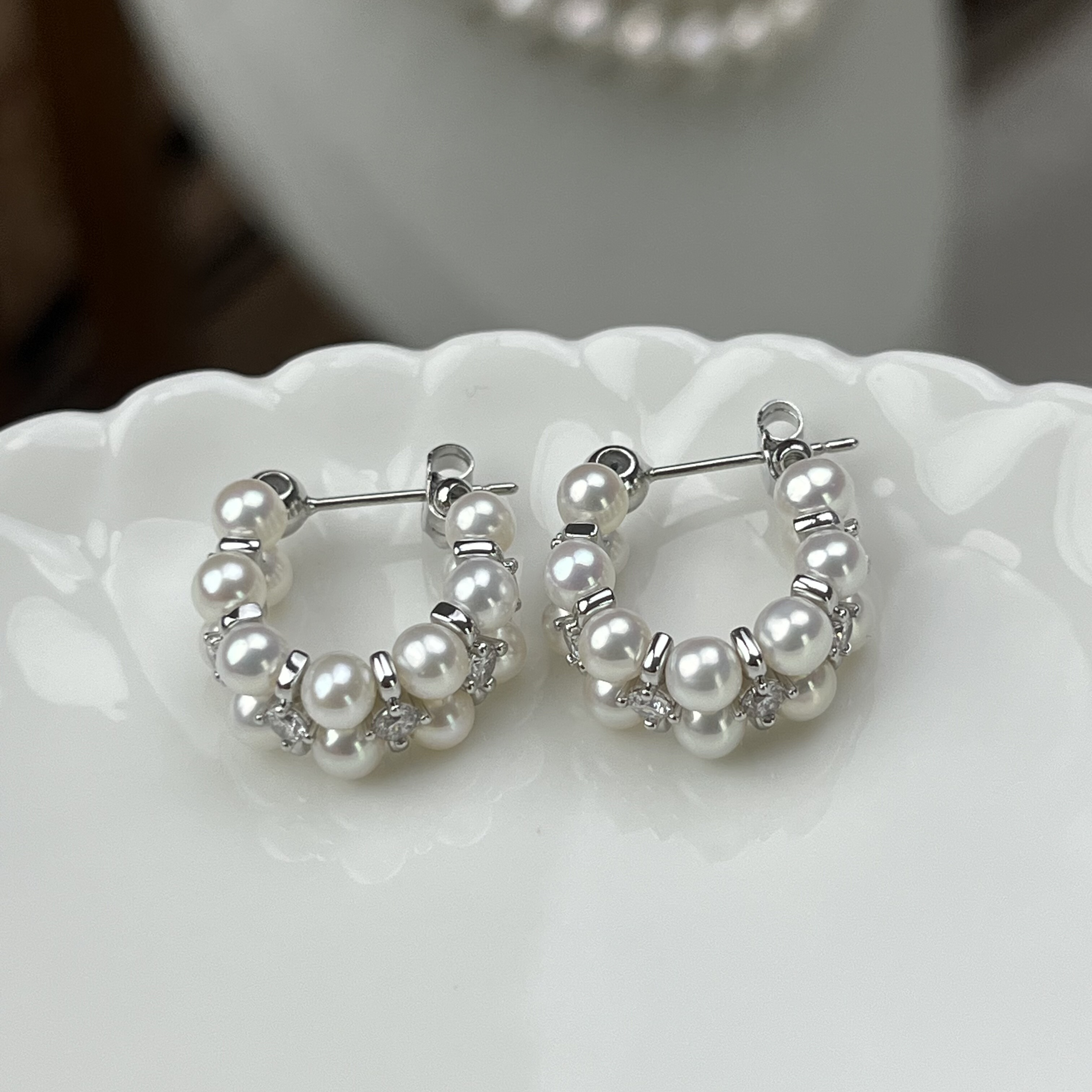 天然淡水珍珠耳圈4-5mm极光小香风耳环精致双排锆石耳钉个性小众,珠宝/钻石/翡翠,耳饰,淘宝优惠券,粉丝福利购,淘宝优惠卷