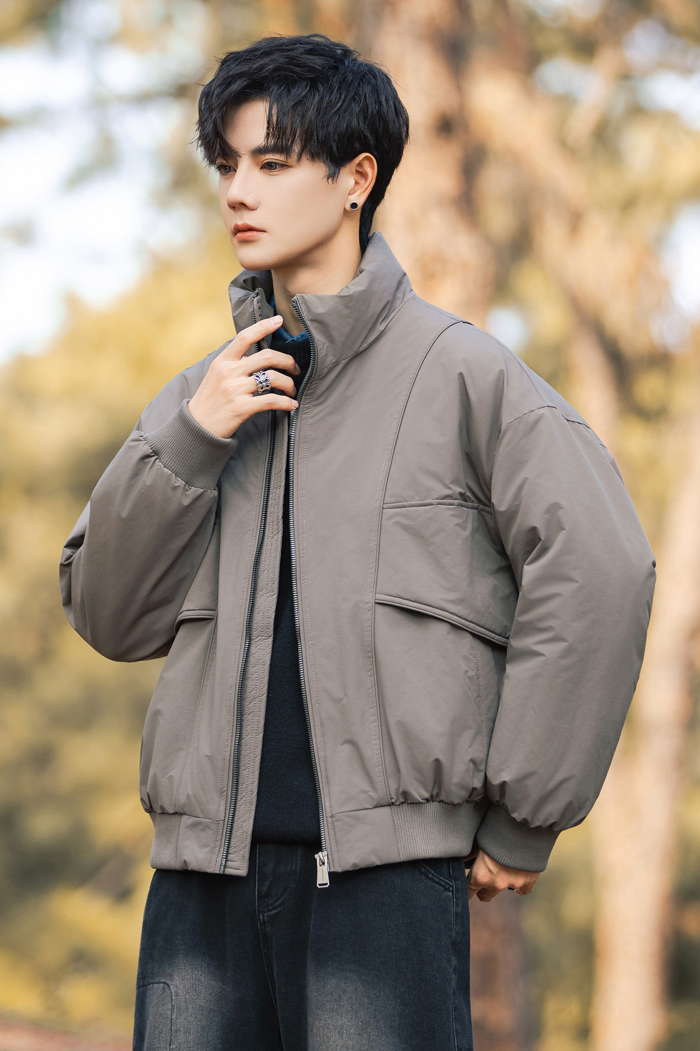 2025年冬男微宽松立领标90工装式羽绒服A230-95710-P220(控320),男装羽绒服,电商A230