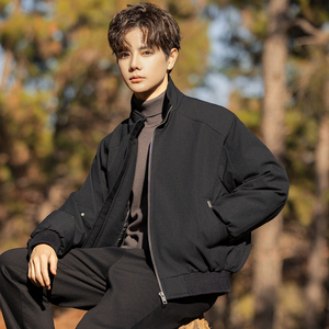 2025冬男微宽松立领标90白鸭绒夹克外套A230-0793-P228(控328)，男装夹克，电商A230