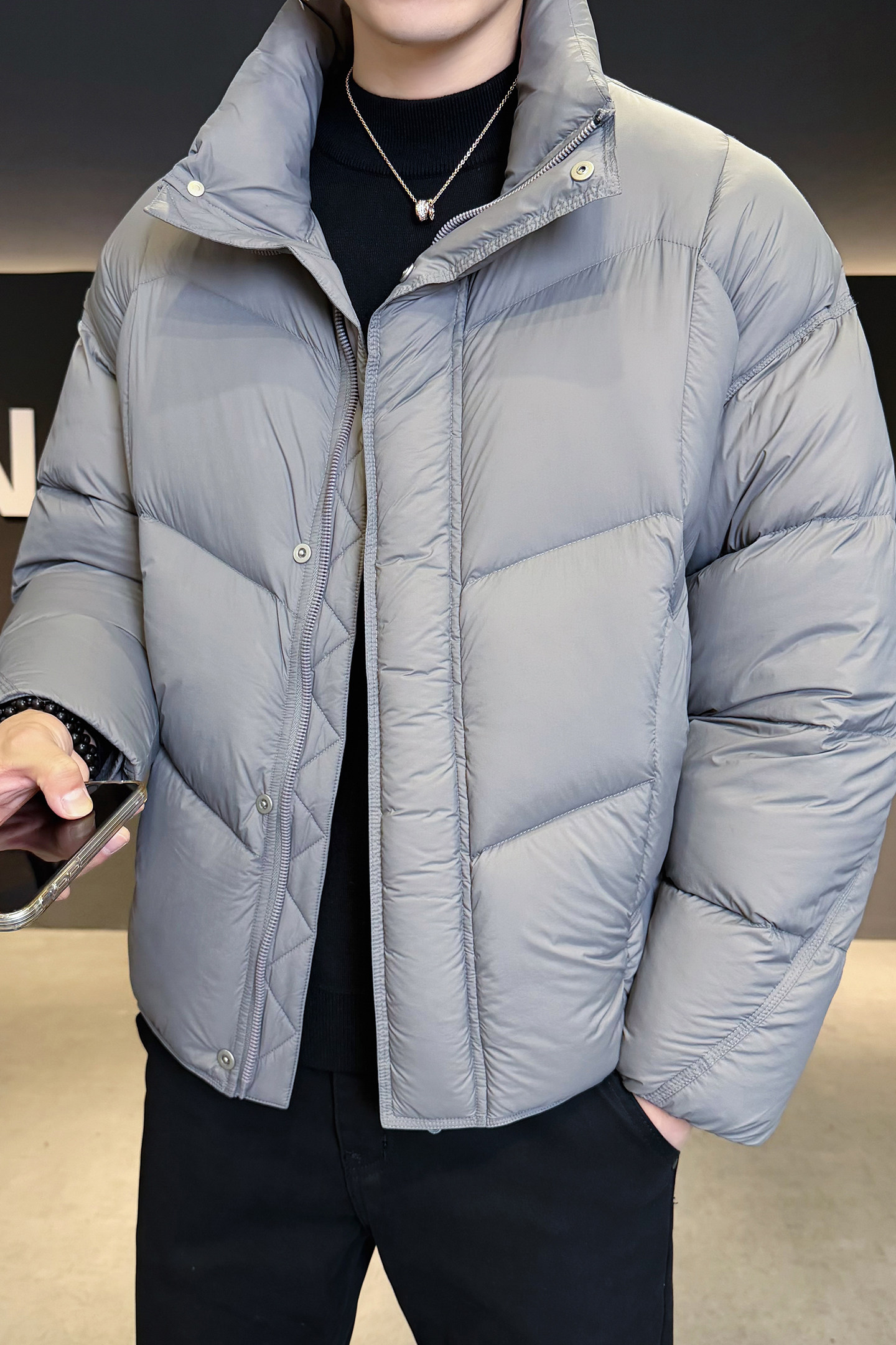 2025冬男微宽松立领标90泡芙穿刺羽绒服A230-2577-P299(控399),男装羽绒服,电商A230