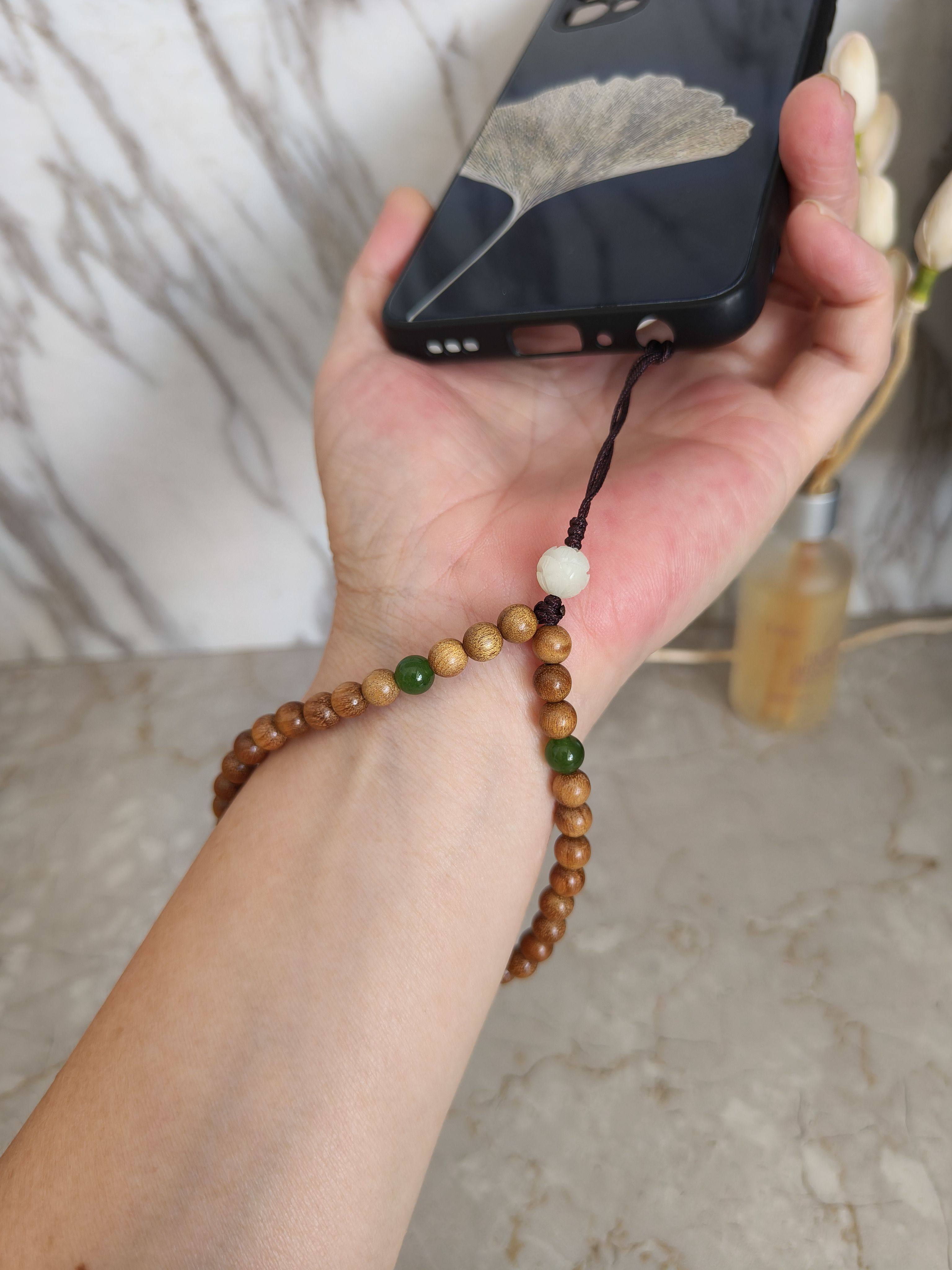 天然金丝楠小珠手机挂绳手腕防丢摔实木挂饰朱砂菩提莲花好运连连