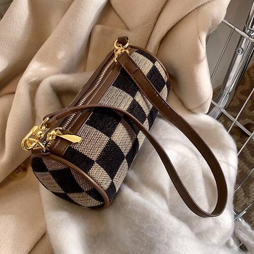 今年流行包包女2026新款潮时尚高级感棋盘格斜挎包小众单肩圆筒包