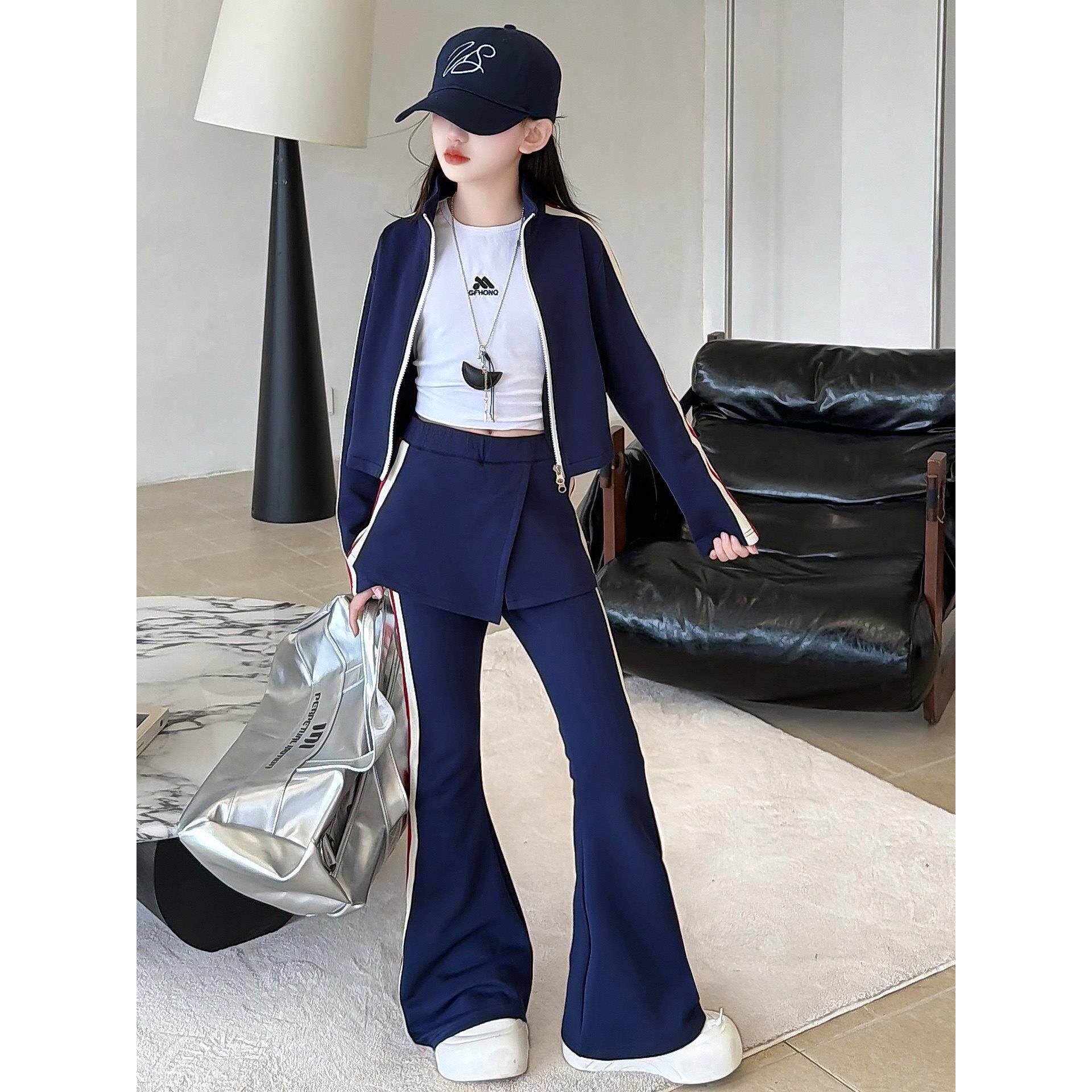 运动装拉条套装新款修身喇叭裤两件套休闲女孩2026春秋装女童外套