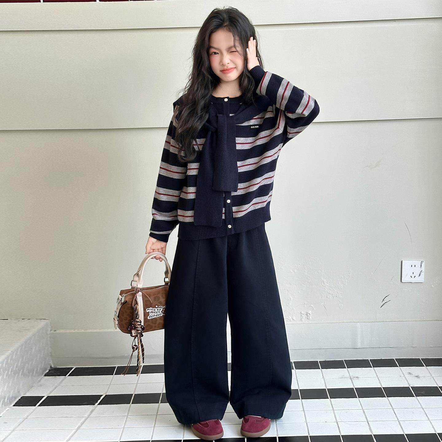 女生秋装2025新款初中生学院风外套女孩春秋季衣服少女弯刀裤套装