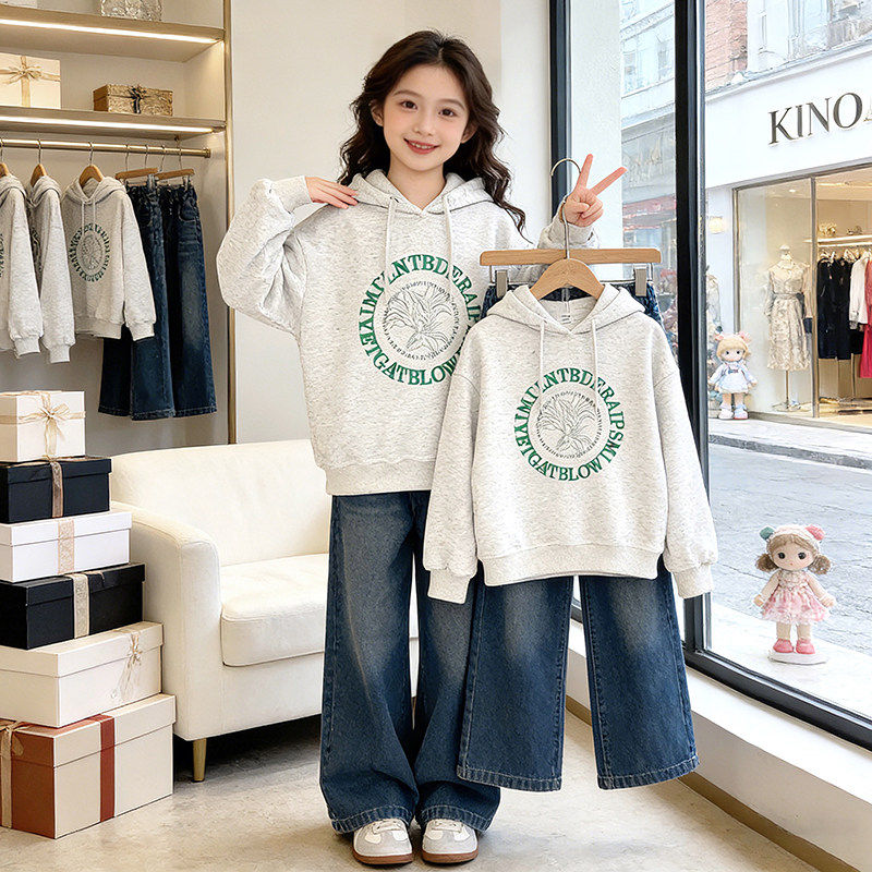 新款大童休闲春秋季儿童洋气套装卫衣春装女童2026衣服两件套连帽