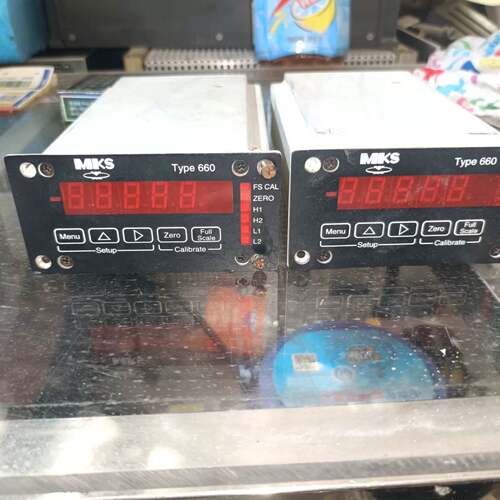 议价MKS压力控制器， 660B30件，成色不错，通电无反应可维修翻新