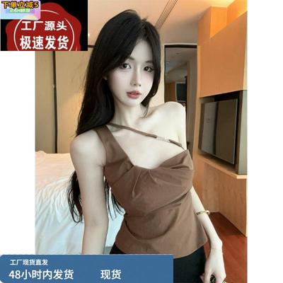 不规则斜肩挂脖吊带背心女夏季泰式辣妹一字肩抹胸小上衣独特绝美