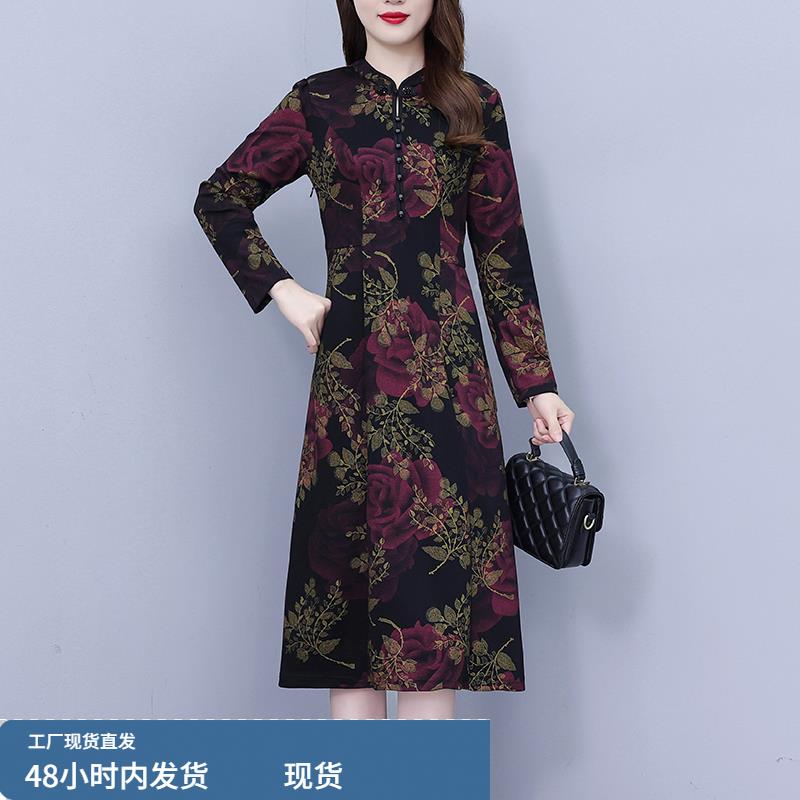 新中式连衣裙子女士春秋冬季2025年新款爆款妈妈碎花气质长袖打底