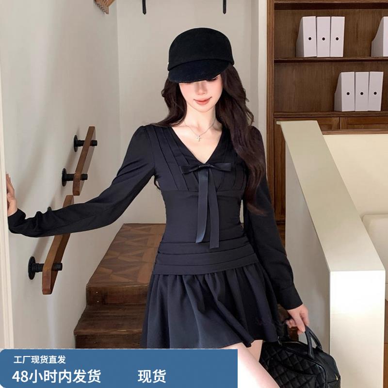 法式长袖压褶蝴蝶结黑色连衣裙子女收腰气质设计感小众短裙秋冬季