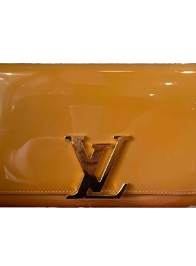 99新 LV/路易威登手拿漆皮包手包宴会包 链条后加不是原装 无附件