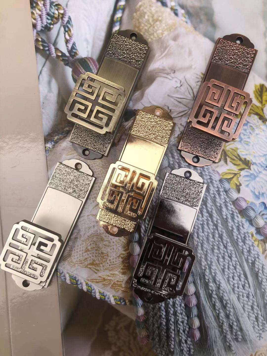 包邮简约现代风回字纹窗帘挂钩