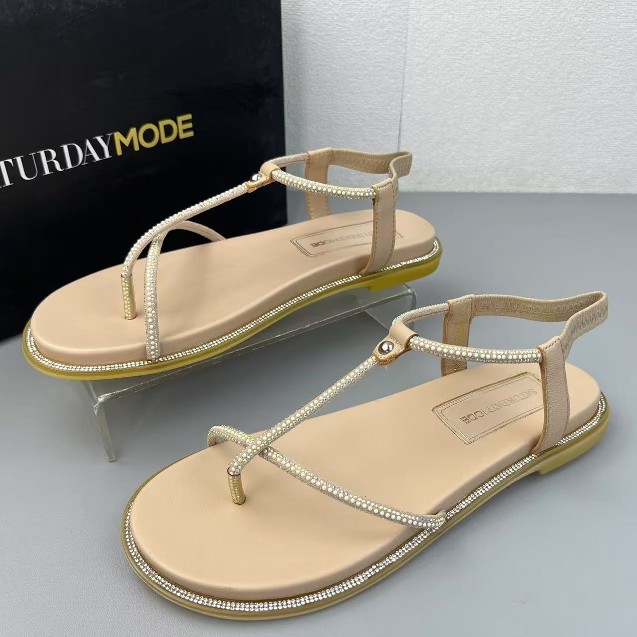 37大牌夏季新款女鞋韩版露趾烫钻凉鞋外贸断码处理百搭休闲鞋凉