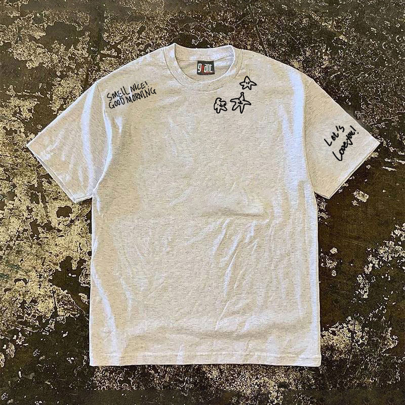 두꺼운 면 260G으로 자선단체에 기부하세요  창의적이고 심플한 프린팅 하라주쿠 스타일의 오버사이즈 트렌디하고 다재다능함