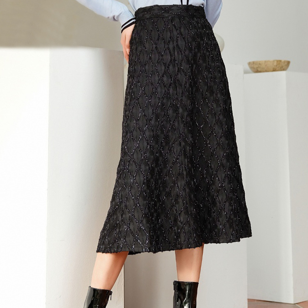 蔚雯中长a字亮丝格纹半身裙