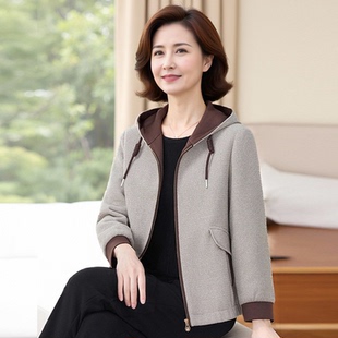 阔太时尚连帽短款外套女中年妈妈装休闲夹克洋气时尚日常显瘦外套