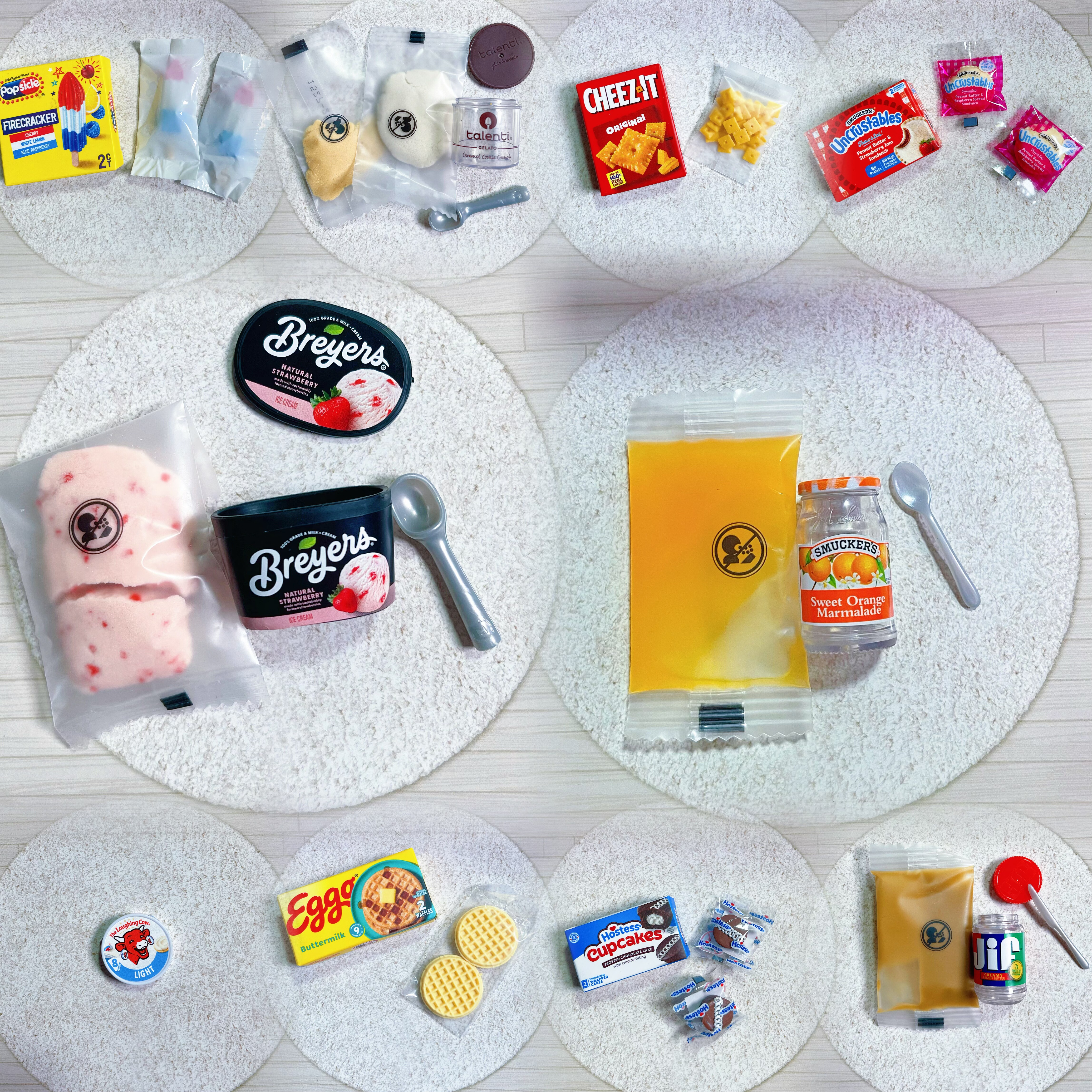 MGA's Miniverse Real Brands 超市球迷你确认款过家家微缩食玩