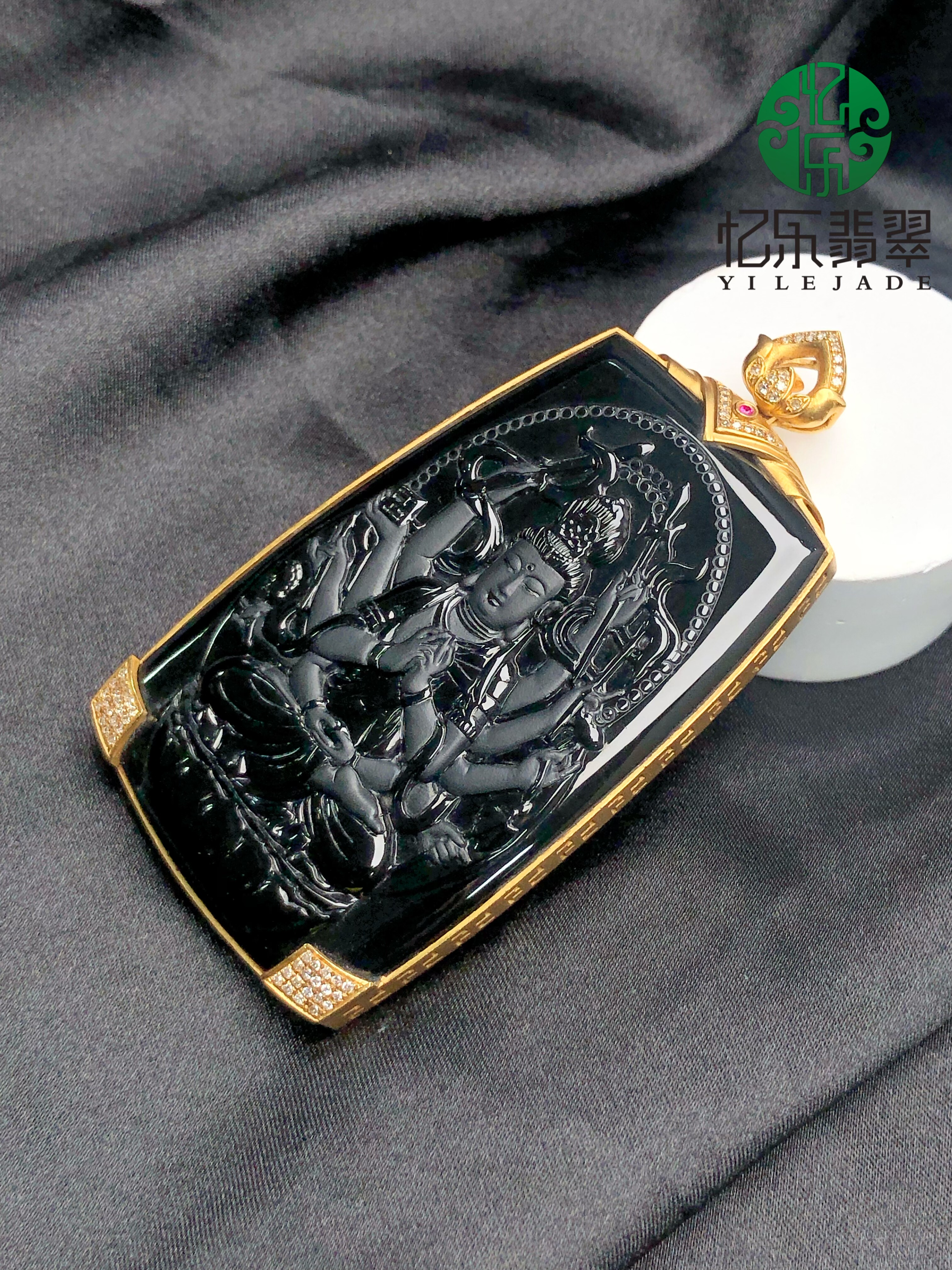 缅甸天然A货翡翠冰种墨翠观音挂件18k黄金镶嵌墨翠千手观音高品质