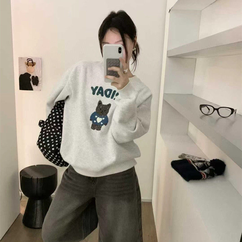 韩版爱心小熊印花圆领加绒卫衣女