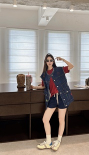 百搭圆领无袖 2025秋款 时尚 韩版 牛仔马甲女宽松显瘦上衣 新款