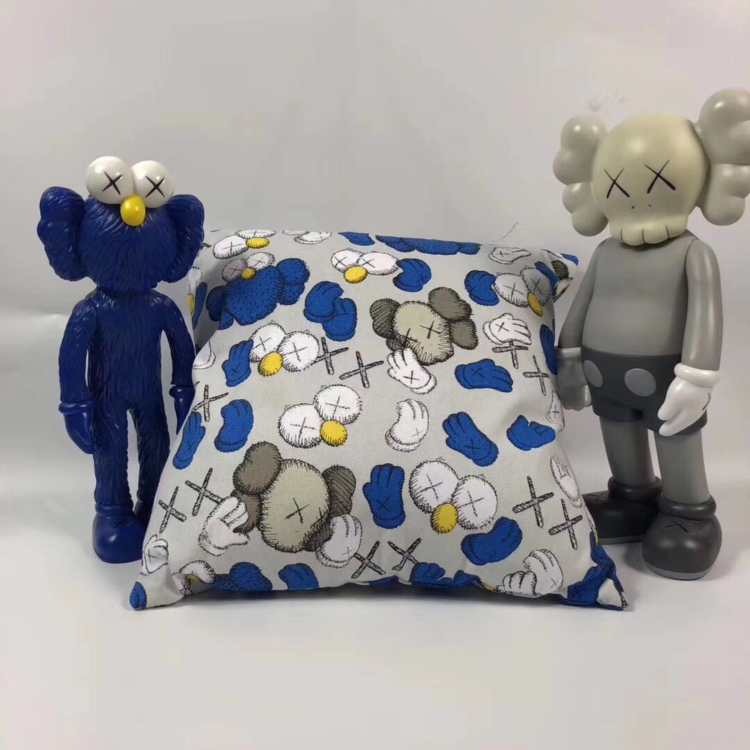 KAWS BFF kaws公仔 KAWS余耀德展览 芝麻街 潮流公仔 设计师公仔在类目 玩具/童车/益智/积木/模型, 毛绒布艺类玩具中 - 来自Buy2taobao.com提供专业的淘宝代购服务