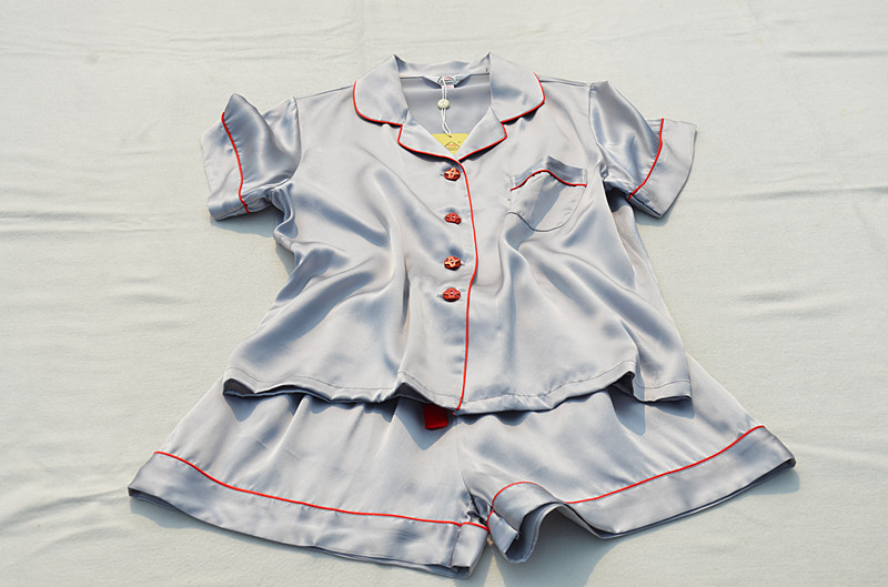 细腻丝滑缎面真丝睡衣女夏季桑蚕丝短袖短裤二件套前扣丝绸家居服