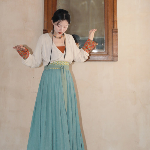 谜阿凰霁荷仿花罗汉服半身裙