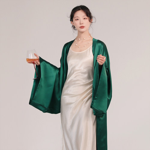 谜阿凰重磅醋酸缎披衫唐制汉服