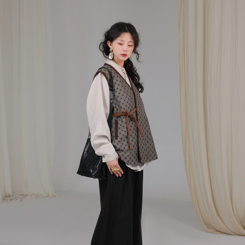 谜阿凰明制汉服比甲叠穿新中式