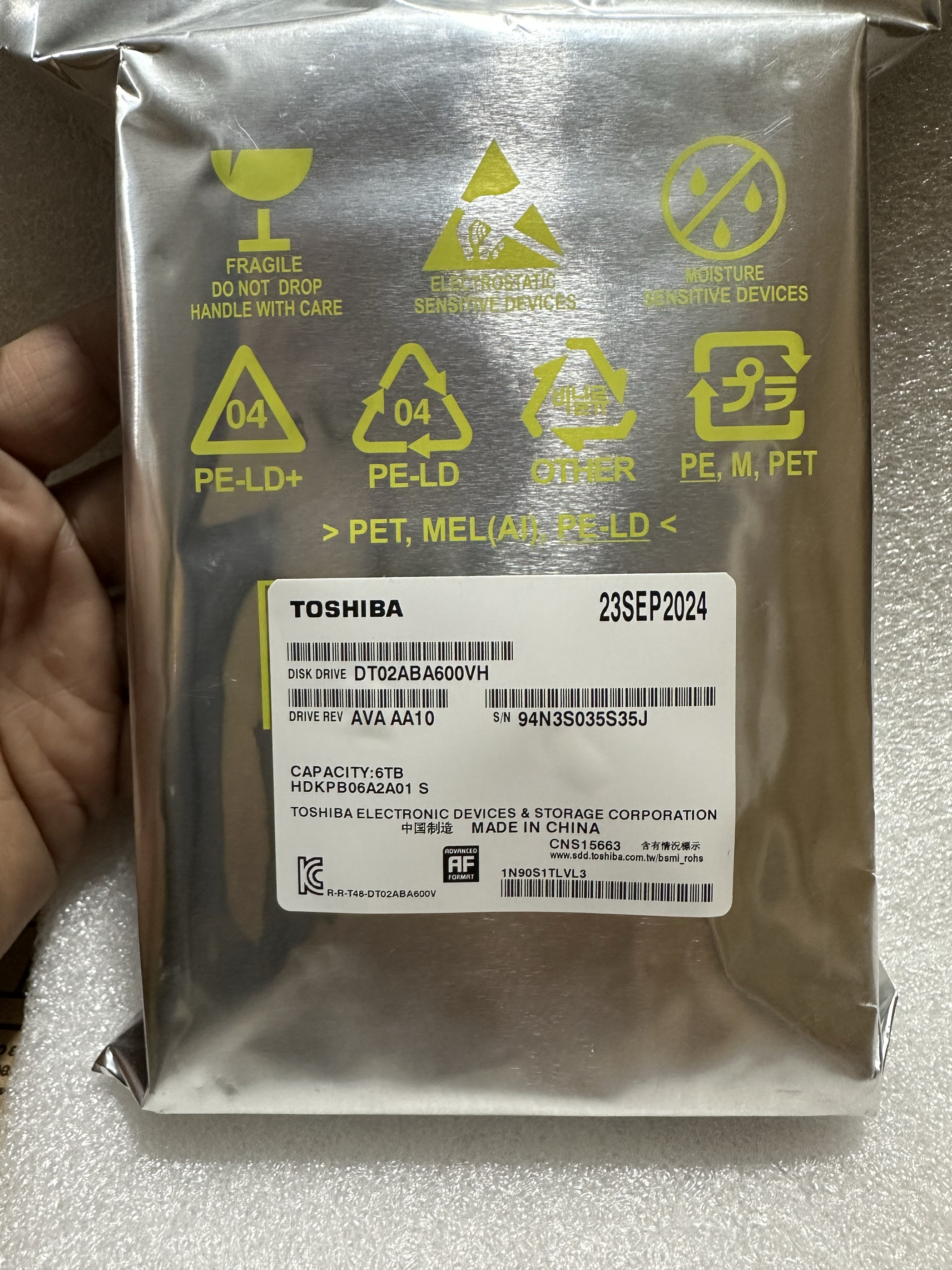 东芝6T监控硬盘DT02ABA600VH图片