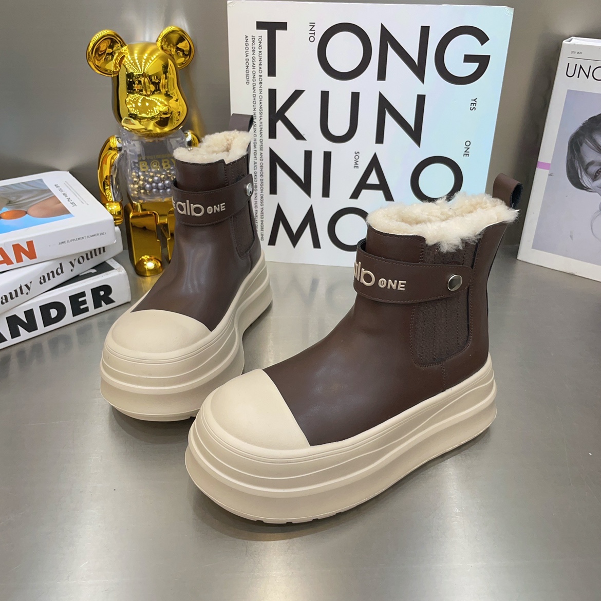 韩版真皮松糕底厚底马丁靴女2025冬季新款加绒短靴烟筒靴切尔西靴