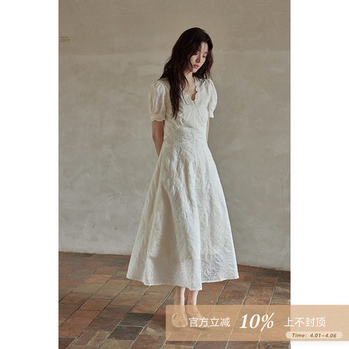 夕蒙2026新款夏韩系气质裙子小个子流行小众设计感泡泡袖连衣裙女