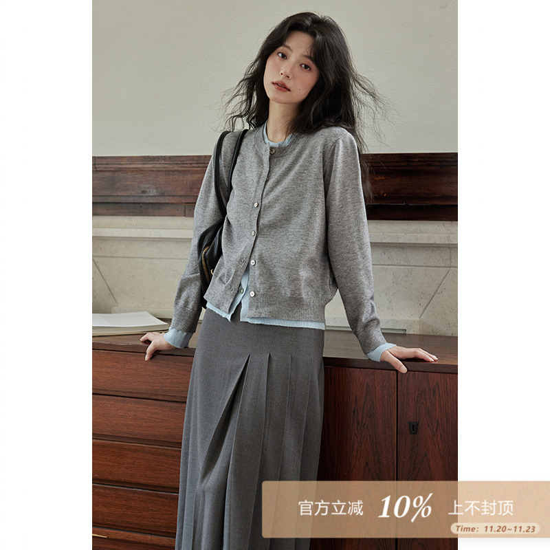 夕蒙2025新款秋高级小众上衣气质小个子设计感假两件拼接针织衫女