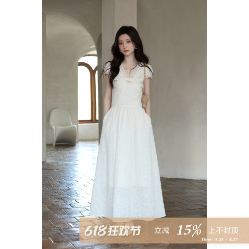 夕蒙2026新款夏季韩系设计感裙子独特扭结v领短袖蕾丝边连衣裙女