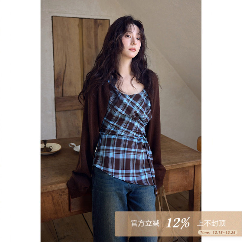 夕蒙2025新款秋季韩系上衣小个子独特别致格纹衬衫针织外套两件套