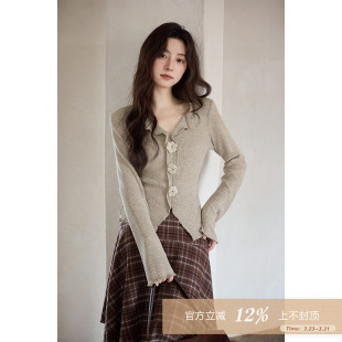 t恤 小众V领花朵卡其长袖 夕蒙2026新款 春秋韩系气质上衣小个子修身