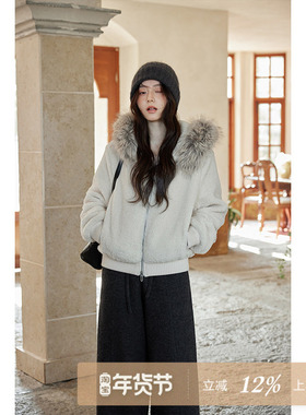 夕蒙2025新款冬季韩系绝美小个子独特羊羔毛杏色毛领连帽毛绒外套