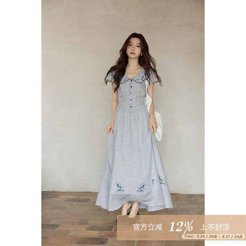 夕蒙夏季新款韩系天丝亚麻裙子通勤绣花长款蓝白格纹娃娃领连衣裙