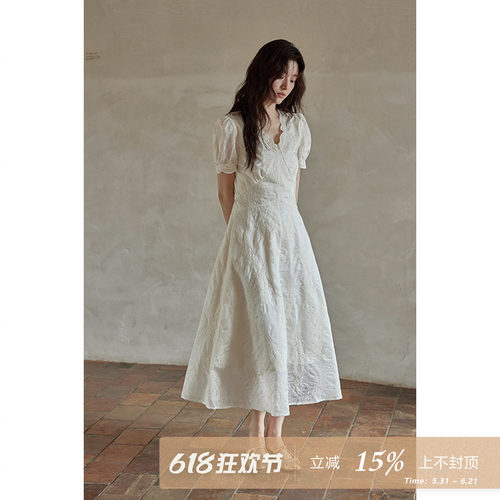 夕蒙2026新款夏韩系气质裙子小个子流行小众设计感泡泡袖连衣裙女