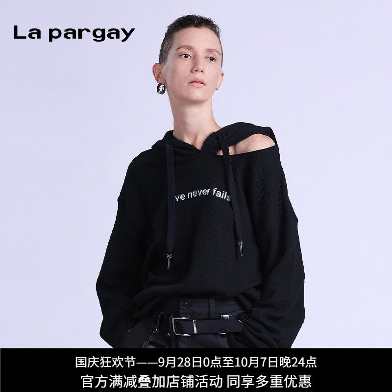纳帕佳设计感露肩镂空卫衣女